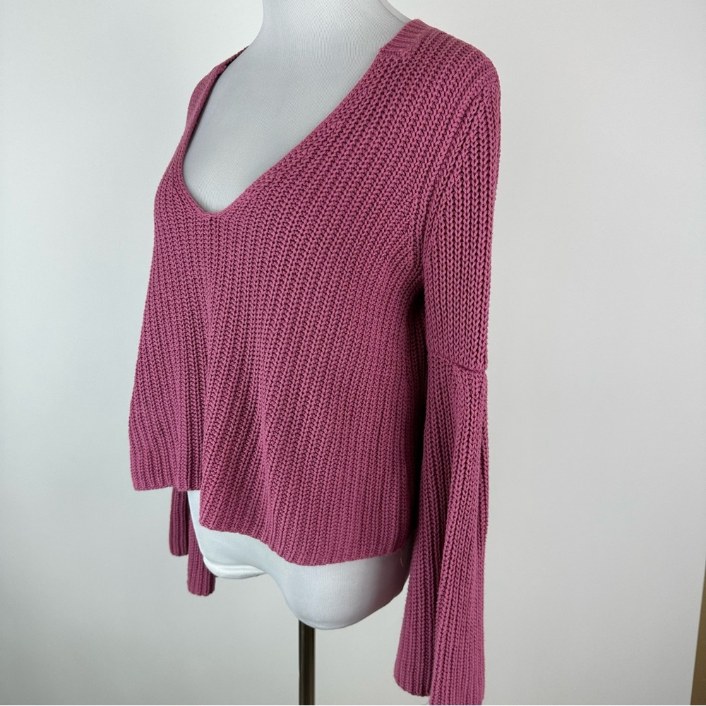 Free People Damsel Pink Bell Sleeve V Neck Sweater Size XS - Picture 4 of 6